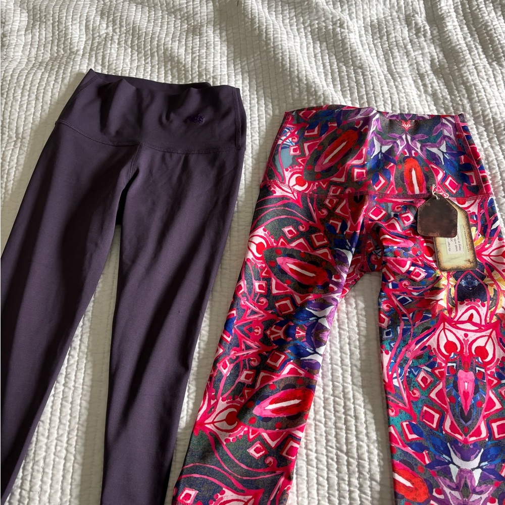 Mika Yoga Wear Purple and Multicolor Capri Leggings